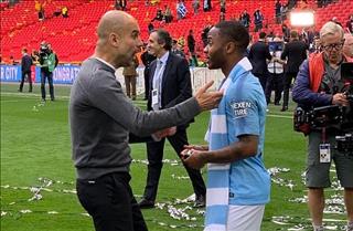 Pep buông lời đánh đố Sterling