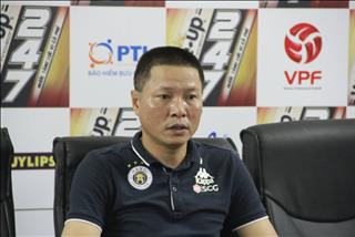 Thua sốc Nam Định, HLV Chu Đình Nghiêm vẫn ra sức bảo vệ Bùi Tiến Dũng