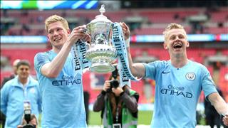 Sao Man City đặt cú ăn ba quốc nội ngang hàng chức vô địch Champions League