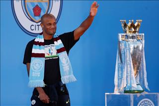 VIDEO: Vincent Kompany hé mở lí do chia tay Man City