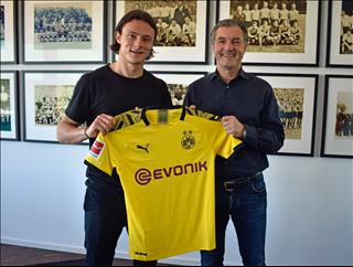 Dortmund CHÍNH THỨC chiêu mộ hậu vệ trái hàng đầu nước Đức
