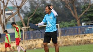 Bết bát tại giải hạng Nhất, Phù Đổng FC thay HLV mới