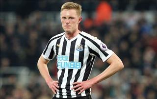 Newcastle quyết tâm ngăn MU mua Sean Longstaff