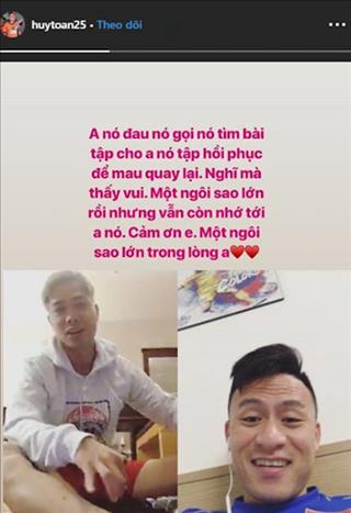 Công Phượng giúp đỡ Huy Toàn chữa trị chấn thương