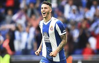 Không muốn tiếp tay cho kình địch, Real tính mua lại Hermoso