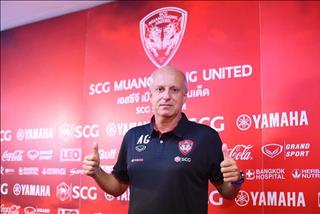 Cựu HLV U23 Thái Lan chính thức dẫn dắt đội bóng của thủ môn Đặng Văn Lâm