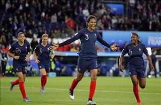 Cầu thủ 7 lần vô địch Champions League lỡ trận gặp ĐT nữ Việt Nam