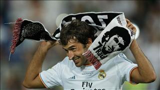 Huyền thoại Raul Gonzalez tiếp quản Real Castilla