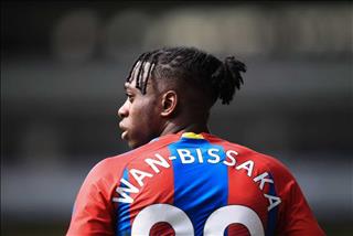 Aaron Wan-Bissaka qua lời kể của các HLV
