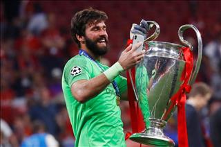 Robertson: ‘Màn trình diễn của Alisson tại chung kết C1 thật khó tin!’