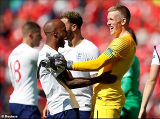 Video tổng hợp: Thụy Sỹ 0-0 (pen 5-6) Anh (Nations League 2018/19)