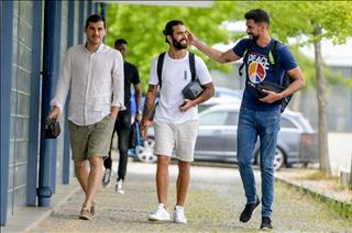 2 tháng sau đột quỵ, ‘Thánh Iker’ trở lại sân tập