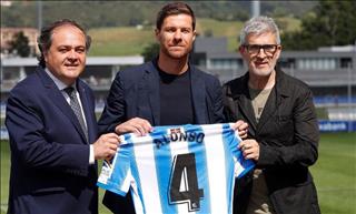 Cựu sao Liverpool và Real Madrid chính thức khởi nghiệp HLV