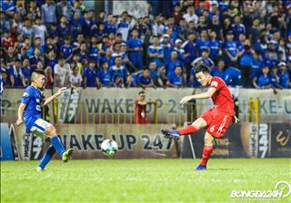 ẢNH: Vào sân từ ghế dự bị, Xuân Trường để lại nỗi thất vọng trong ngày HAGL thảm bại