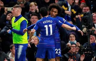 HLV Valverde mở đường cho Pedro trở lại Barca