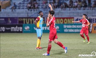 ẢNH: Bị soi nhiều về đời tư, Trọng Đại ra dấu im lặng sau khi ghi bàn