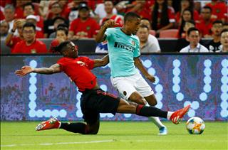 MU thửa riêng video tôn vinh “xoạc thủ” Wan-Bissaka