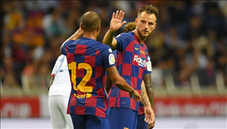 Phá lưới Chelsea, sao Barca lại bị cảnh báo về tương lai