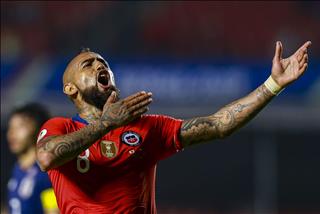 Arturo Vidal: Đức vua bụi bặm của thế hệ vàng Chile