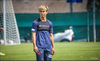 Công Phượng nhắn nhủ fan cuồng hành xử văn minh trên fanpage STVV