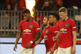 Đã đến lúc Man Utd từ bỏ việc bám víu, duy trì bản sắc để hướng đến tương lai