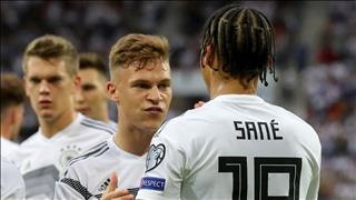 Kimmich bi quan về khả năng Bayern chiêu mộ Sane