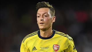 Mesut Ozil bất ngờ vắng mặt ở trận gặp Frankfurt