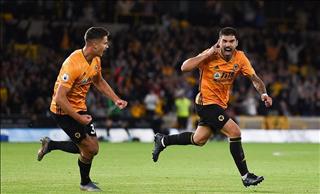 HLV Wolves chỉ trích VAR sau trận hòa MU