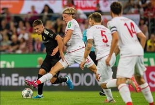 Cologne 1-3 Dortmund: Thần đồng Sancho tỏa sáng trợ giúp Dortmund