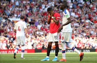 MU thua nhục, Solskjaer vẫn bảo vệ các học trò và chỉ trích trọng tài