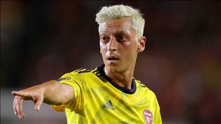 Mesut Ozil gặp khó khăn ở Arsenal, Per Mertesacker nói gì?