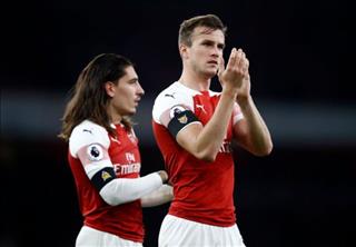 Arsenal cập nhật tình hình chấn thương của Bellerin, Tierney và Holding