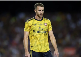 Arsenal sắp đẩy đi cùng lúc 3 cầu thủ