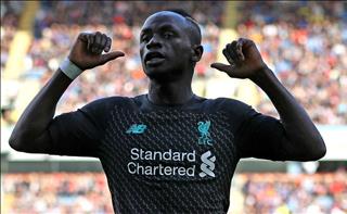 Thực hư chuyện Mane phản ứng Klopp sau khi bị thay ra?