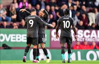 Đánh bại Burnley, ‘độc cô cầu bại’ Liverpool đi vào lịch sử