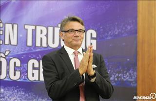 HLV Philippe Troussier lần đầu lên tiếng về bảng đấu của U19 Việt Nam