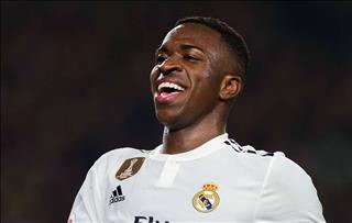 Đồng đội tại Real Madrid khuyên Vinicius đặt mục tiêu QBV