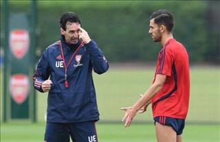 HLV Unai Emery muốn gì ở Dani Ceballos