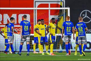 Sint- Truidense thảm bại trong ngày không trọng dụng Công Phượng