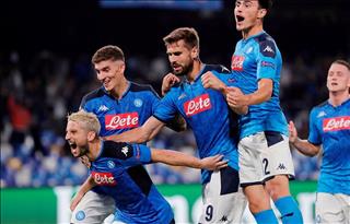 Nội bộ Napoli loạn trào trước thềm đại chiến Liverpool