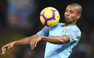 Fernandinho tiết lộ nhớ bóng đá và Man City