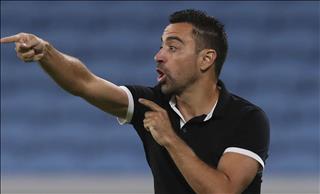 Chưa về lại Barca, Xavi đã nịnh bợ ‘cầu thủ hay nhất lịch sử’