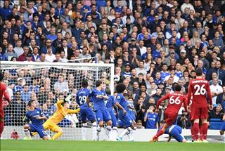 Liverpool toàn thắng 6 trận đầu Premier League: Sống dai nhờ ‘bóng chết’