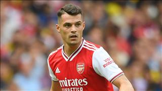 Xhaka bị la ó, HLV Emery lên tiếng đáp trả