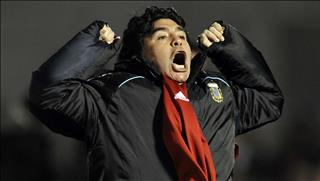 Huyền thoại Maradona sẵn sàng trở lại làm việc ở Argentina