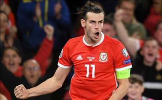 Xứ Wales bị chê thắng xấu xí, Giggs và Bale không bận tâm