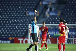 Lẽ ra Tấn Sinh phải nhận thẻ đỏ