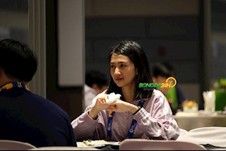 Ấm lòng với “bữa cơm thân mật” trong trận gặp Jordan