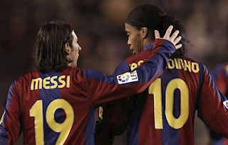Ronaldinho: ‘Messi tỏa sáng ở Barca không liên quan gì đến tôi’