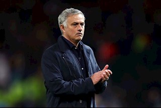 Không thể thắng Watford, Mourinho phản ứng thế nào?